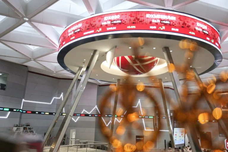 Mengenal Emiten Saham dan Perannya